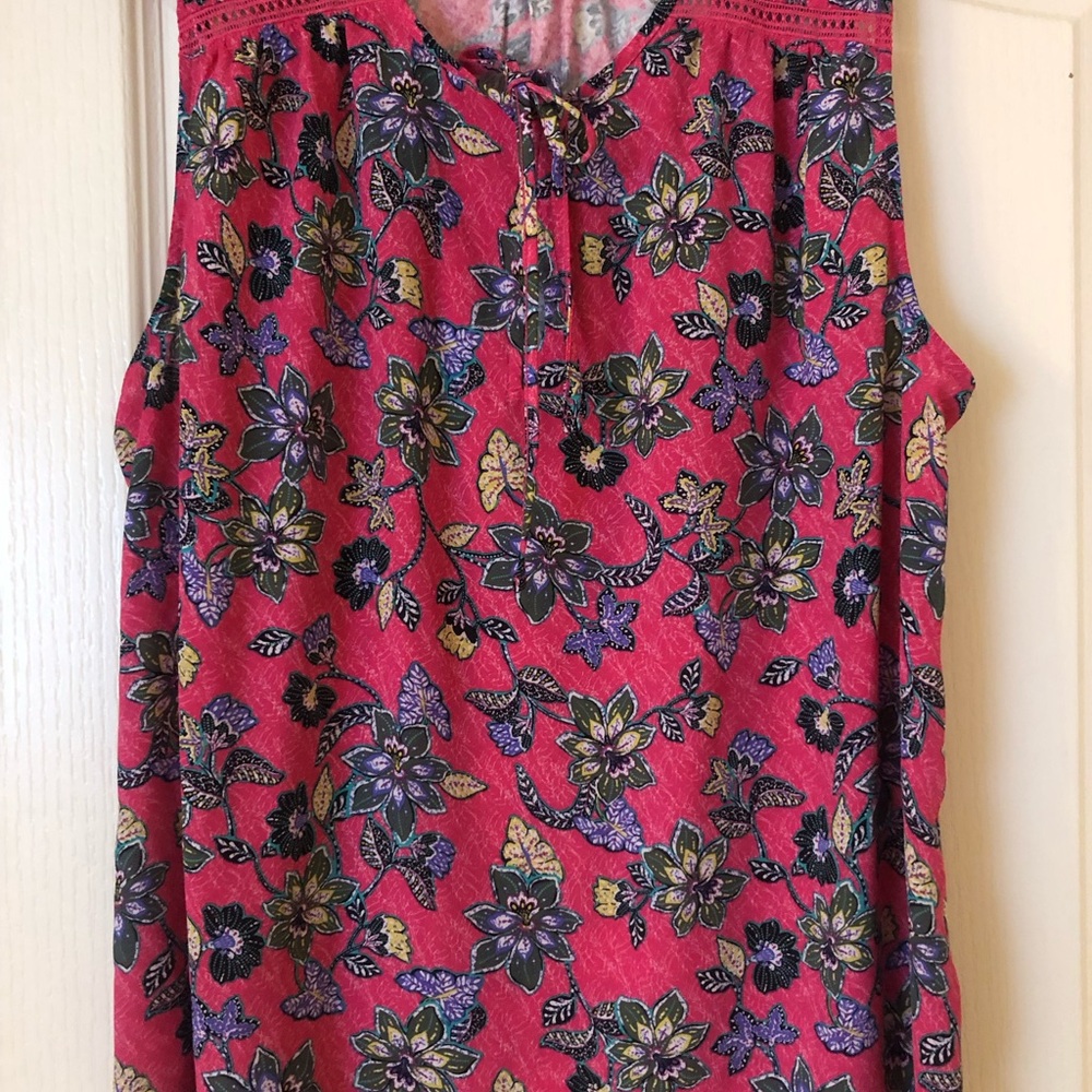 Loft size large, hot pink floral sleeveless top. EUC.